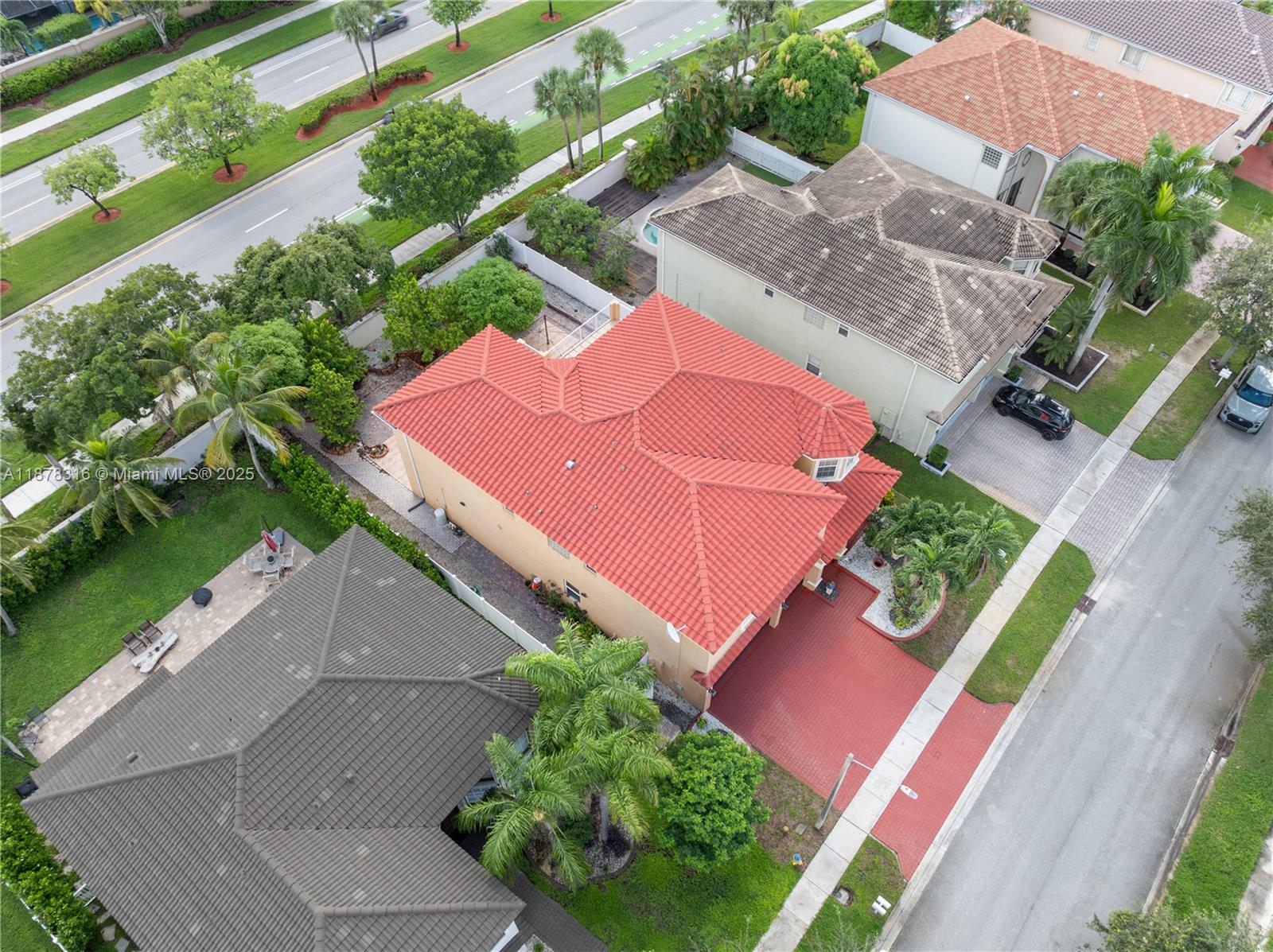 HEFTLER HOMES AT PEMBROKE - Residential