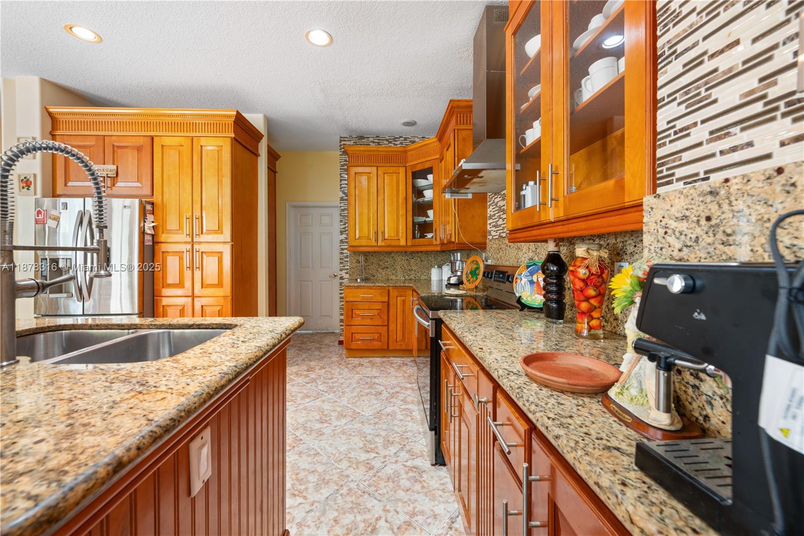 HEFTLER HOMES AT PEMBROKE - Residential