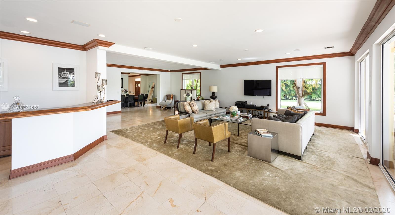 SUNSET ISLANDS-ISLAND NO - Residential