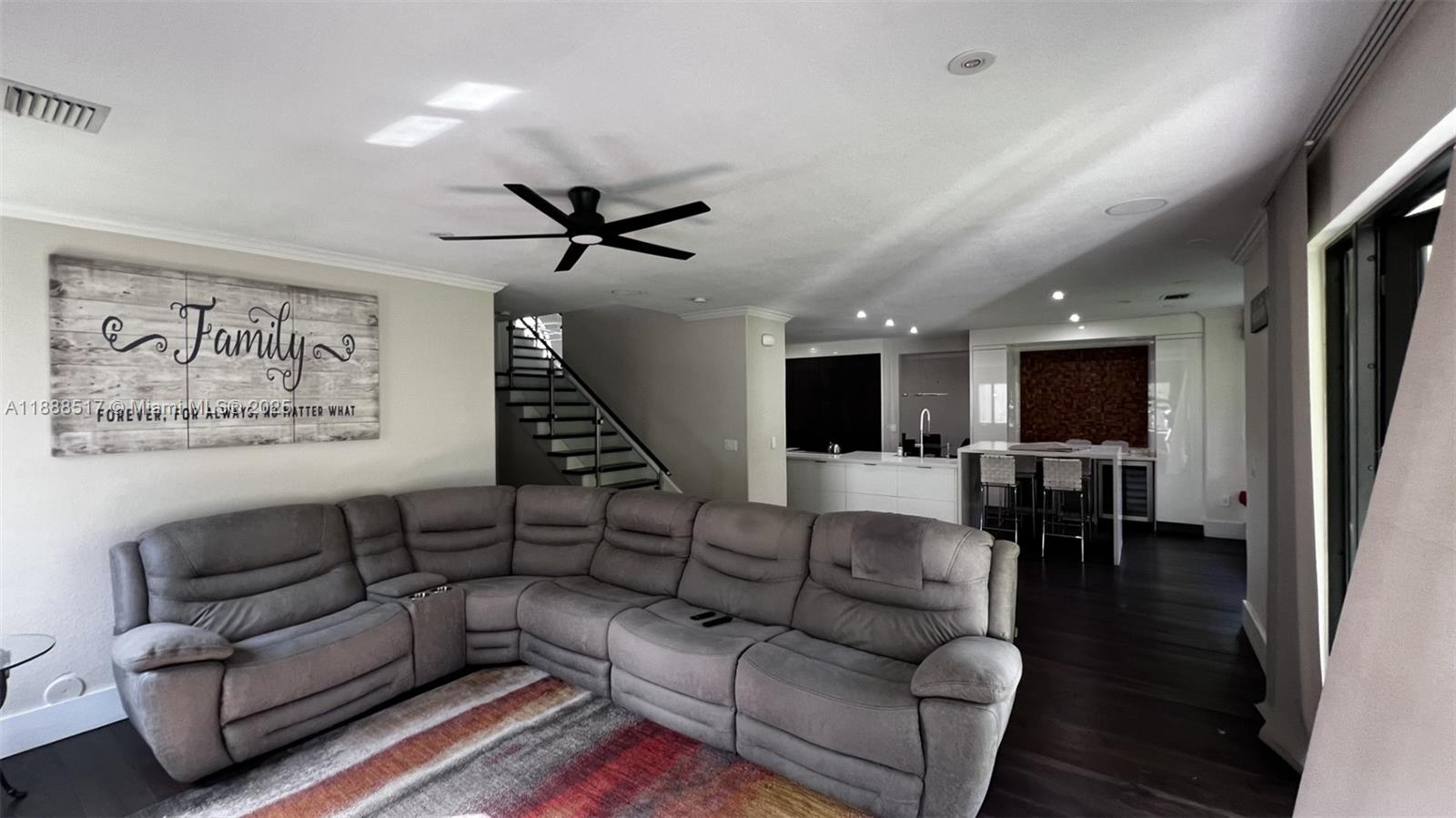 CUTLER CAY - Residential Lease