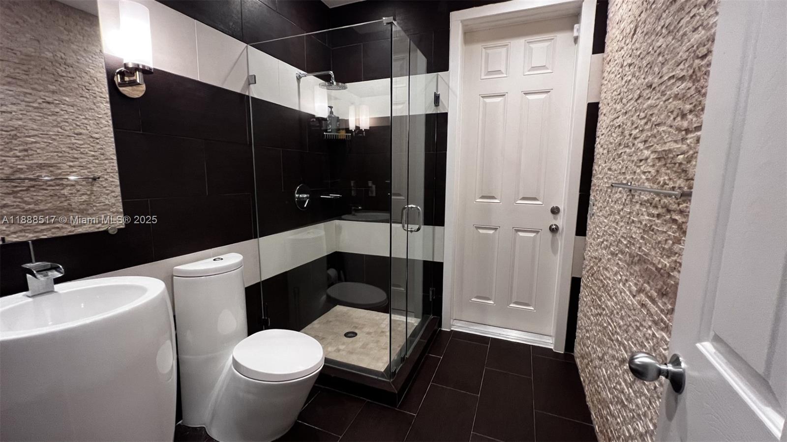 CUTLER CAY - Residential Lease