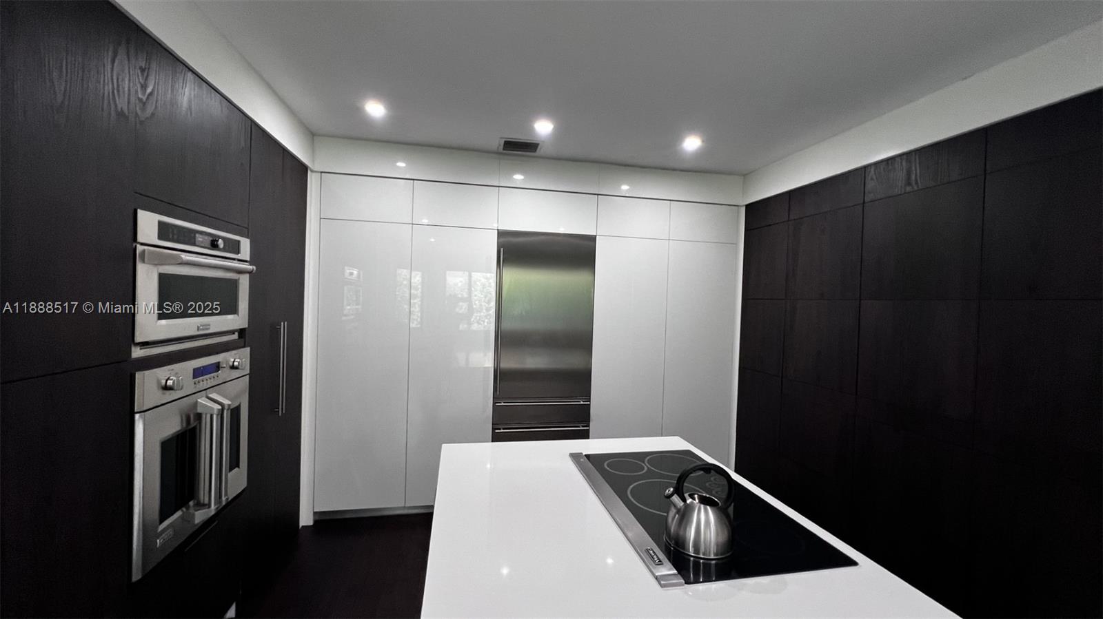 CUTLER CAY - Residential Lease