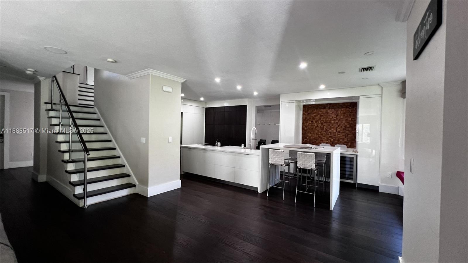 CUTLER CAY - Residential Lease