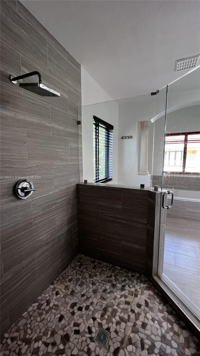 CUTLER CAY - Residential Lease