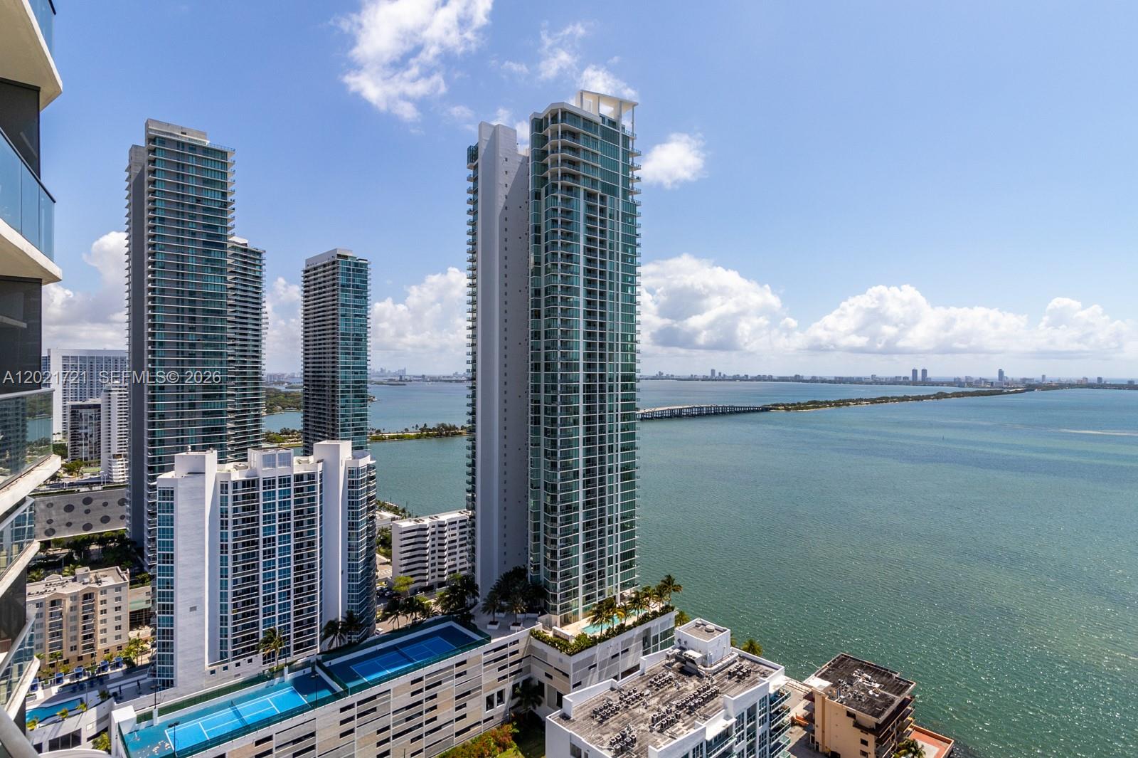 ICON BAY CONDOMINIUM - Residential