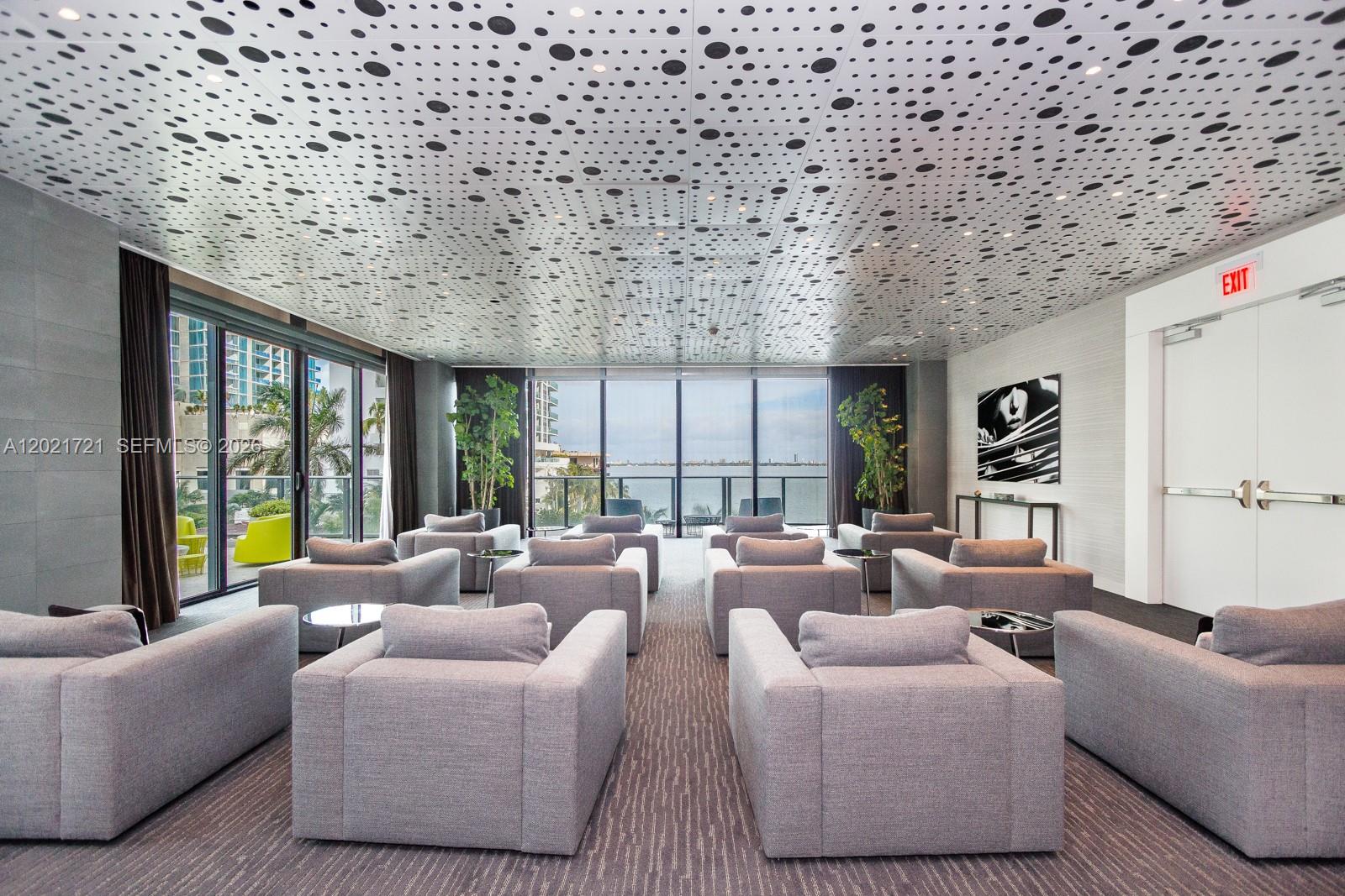 ICON BAY CONDOMINIUM - Residential