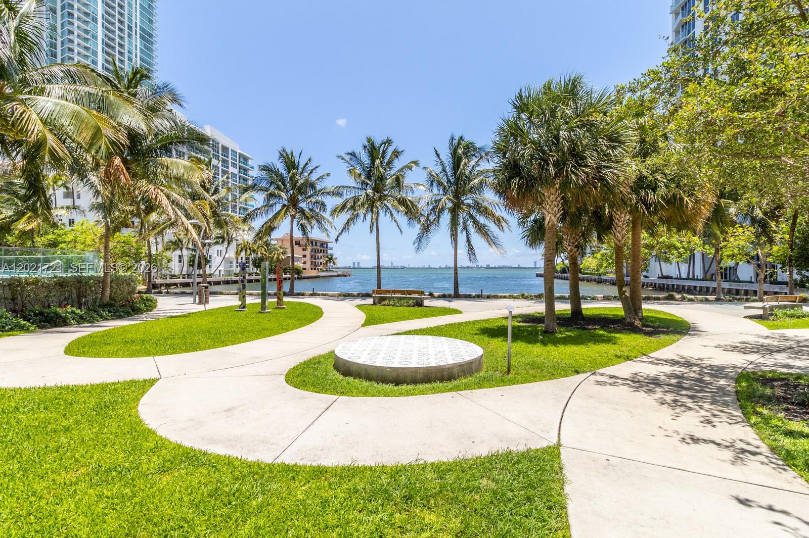 ICON BAY CONDOMINIUM - Residential