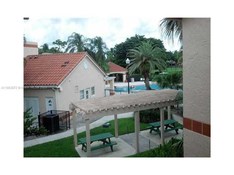 CORAL KEY CONDO - Residential Lease
