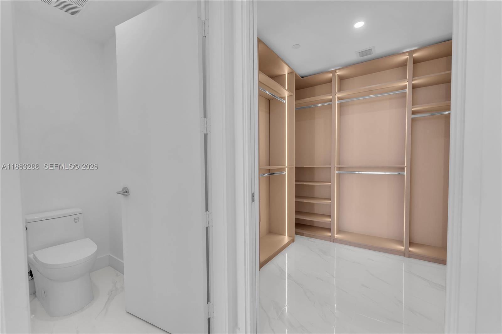 ARIA RESERVE - Residential