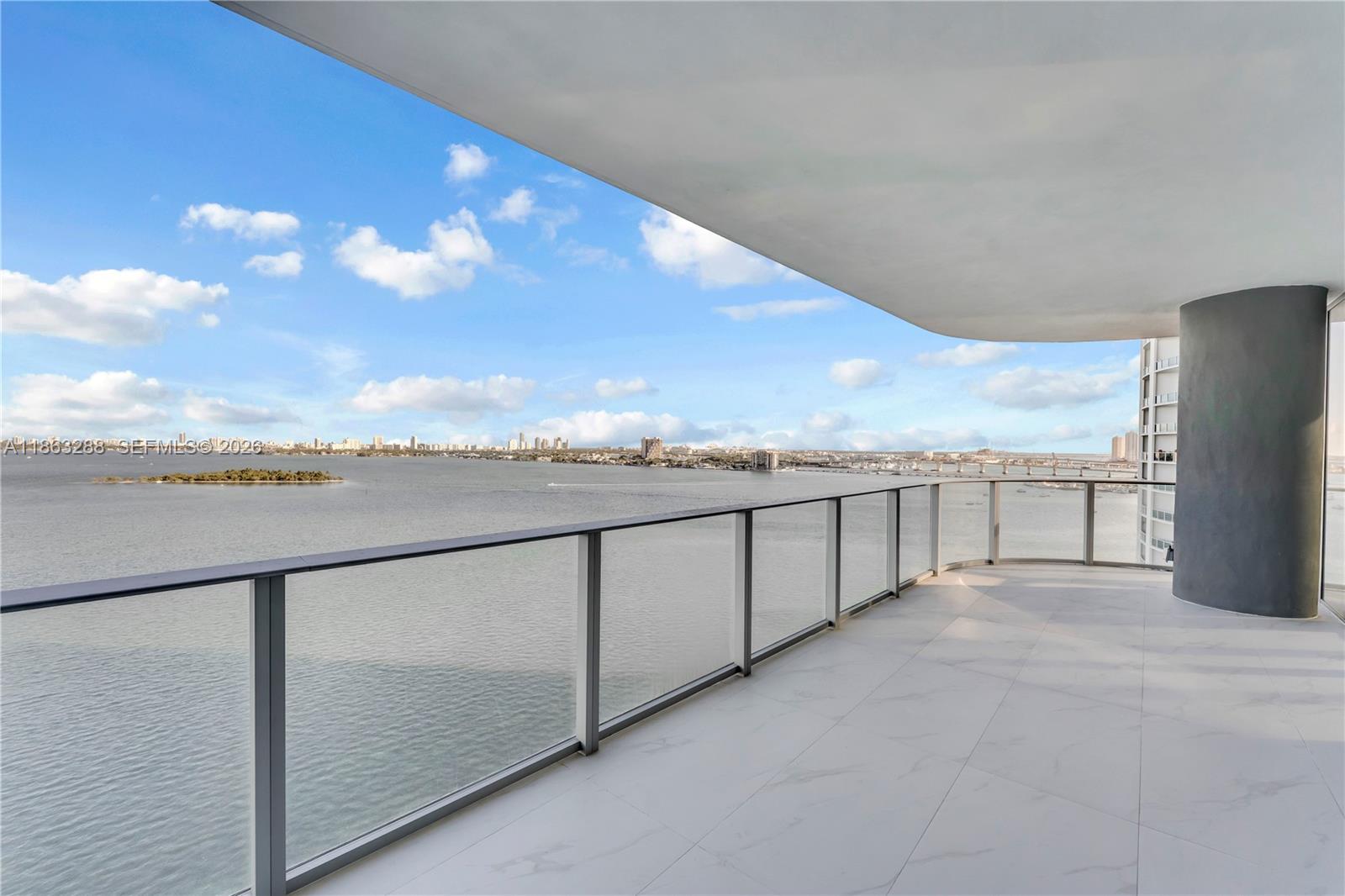 ARIA RESERVE - Residential