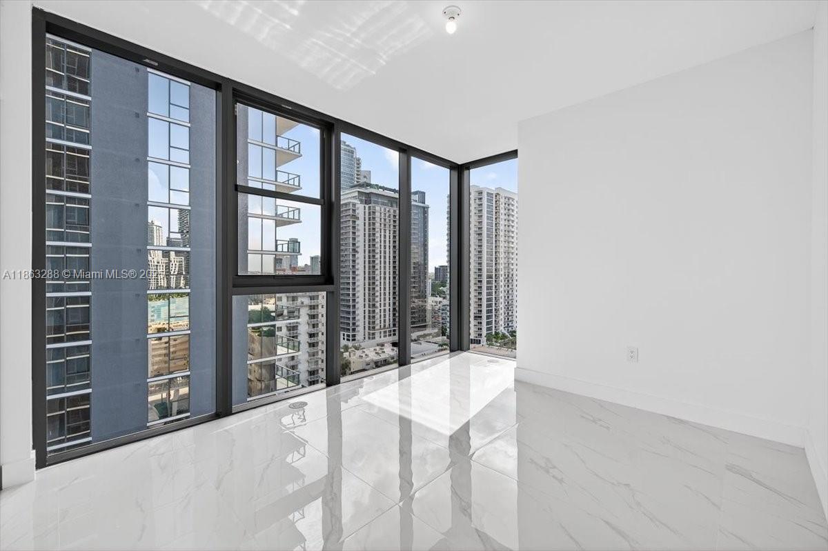 ARIA RESERVE - Residential