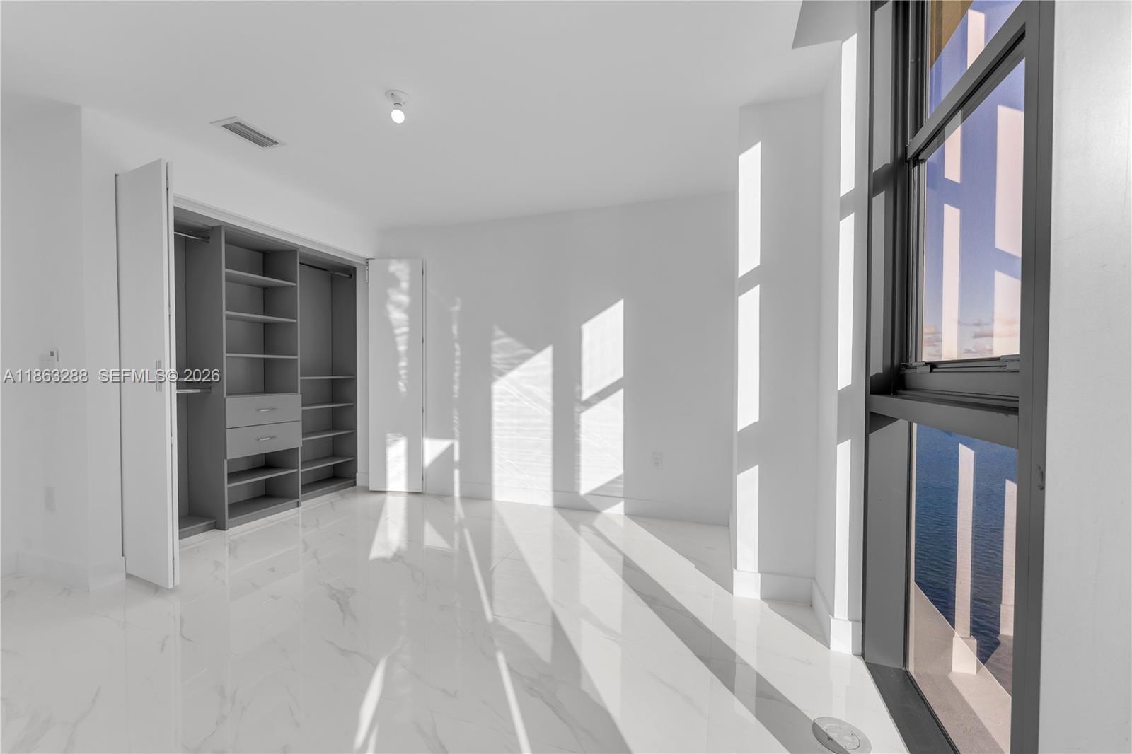 ARIA RESERVE - Residential