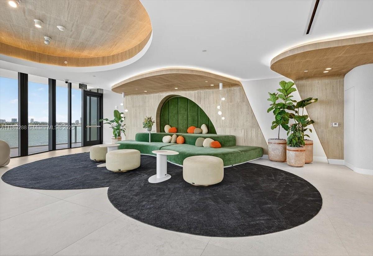 ARIA RESERVE - Residential