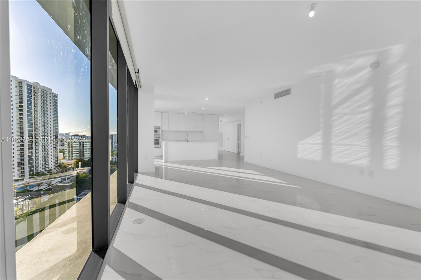 ARIA RESERVE - Residential