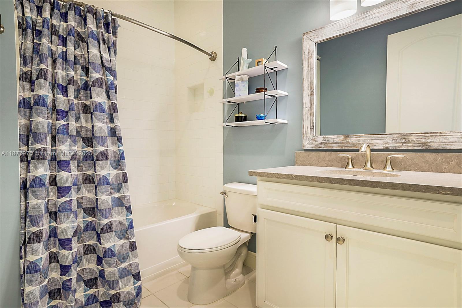 OCEAN BREEZE TOWNHOMES AT - Residential