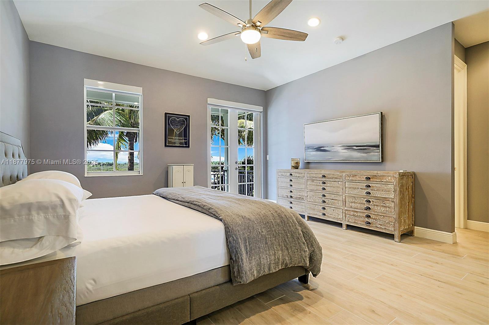OCEAN BREEZE TOWNHOMES AT - Residential