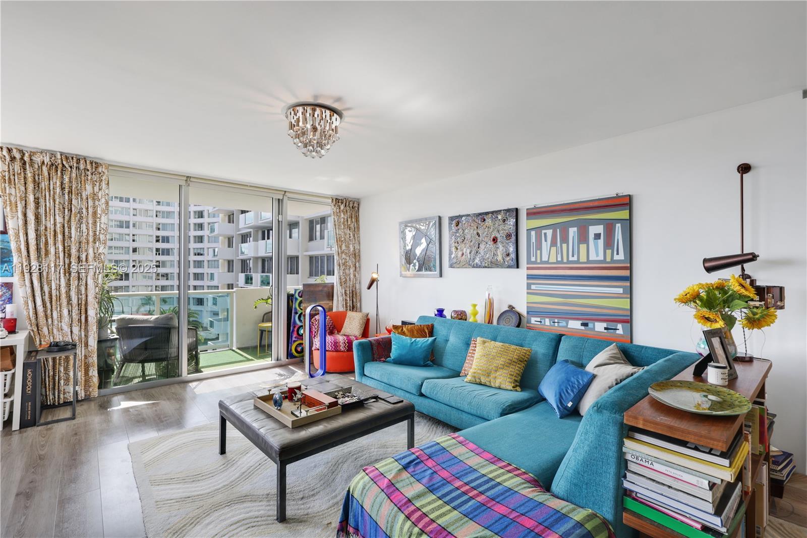 MIRADOR 1200 CONDO - Residential