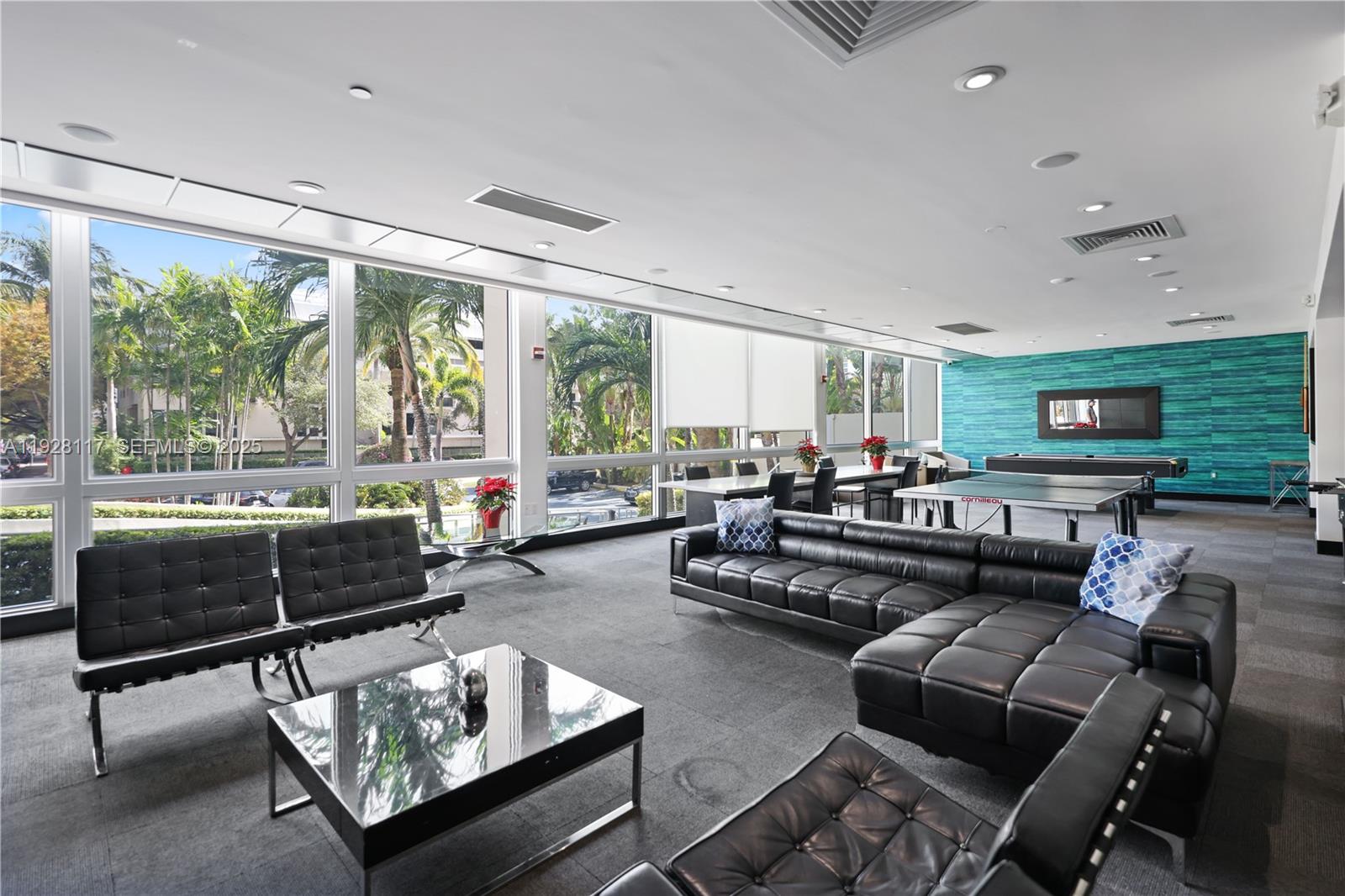 MIRADOR 1200 CONDO - Residential