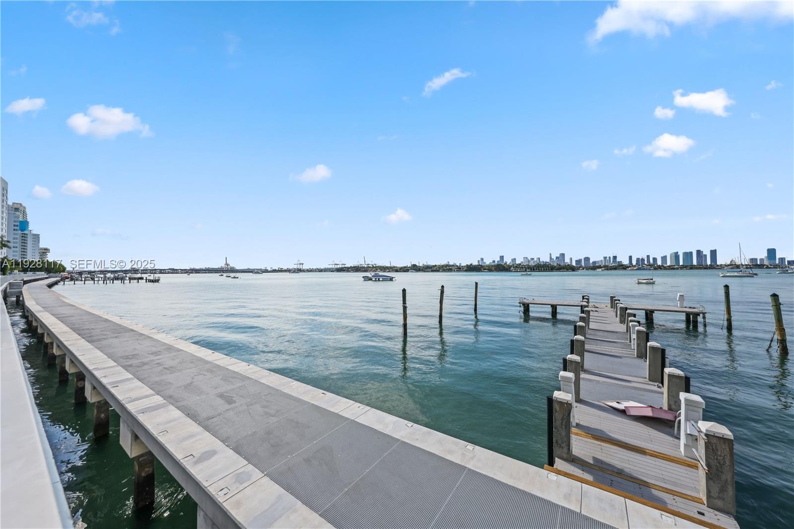 MIRADOR 1200 CONDO - Residential