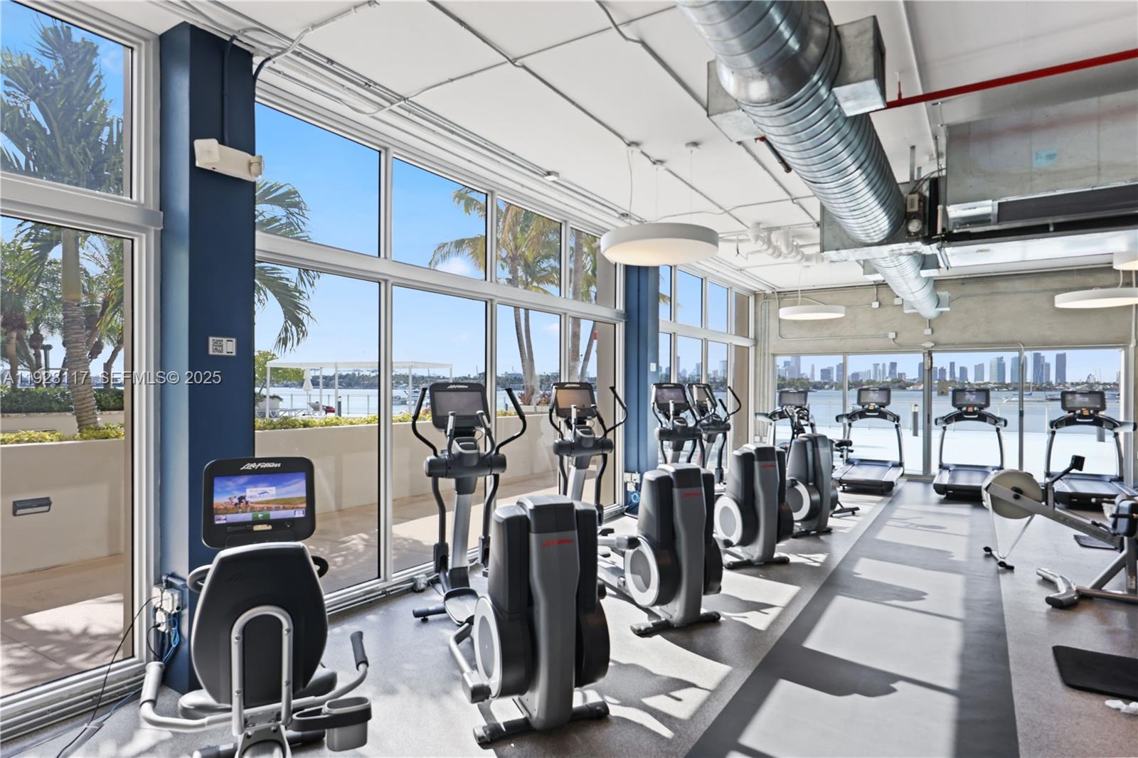 MIRADOR 1200 CONDO - Residential