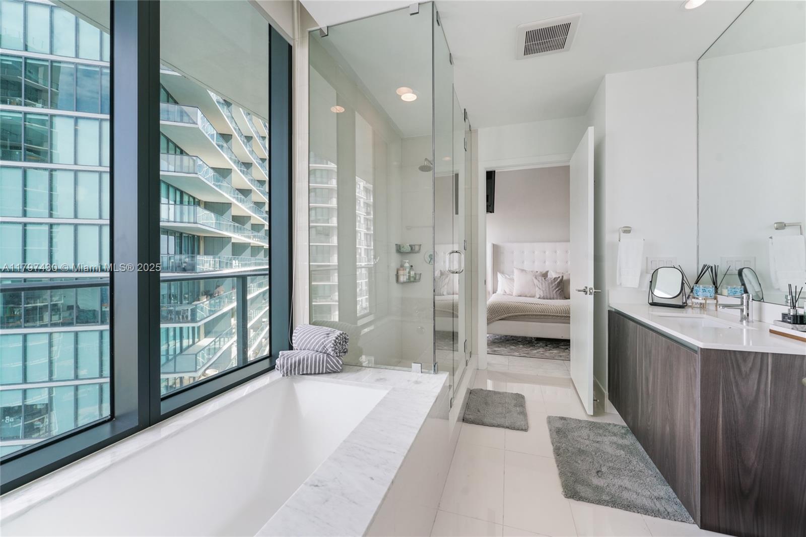 GRAN PARAISO CONDO - Residential Lease