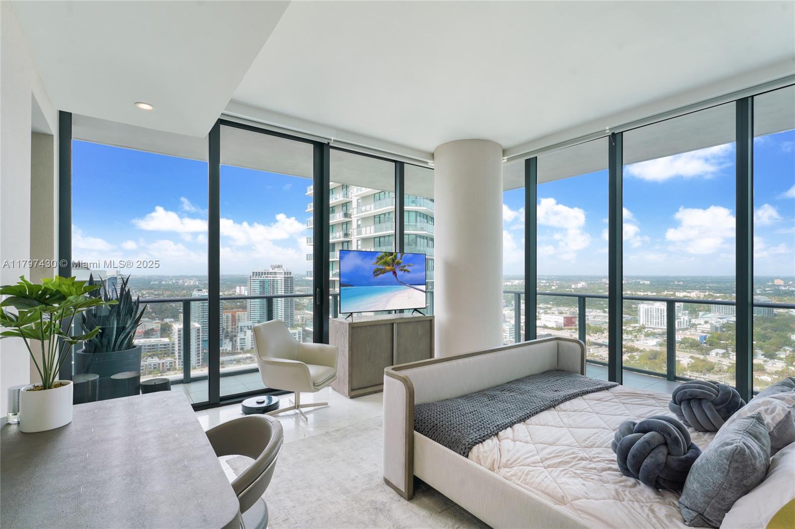 GRAN PARAISO CONDO - Residential Lease