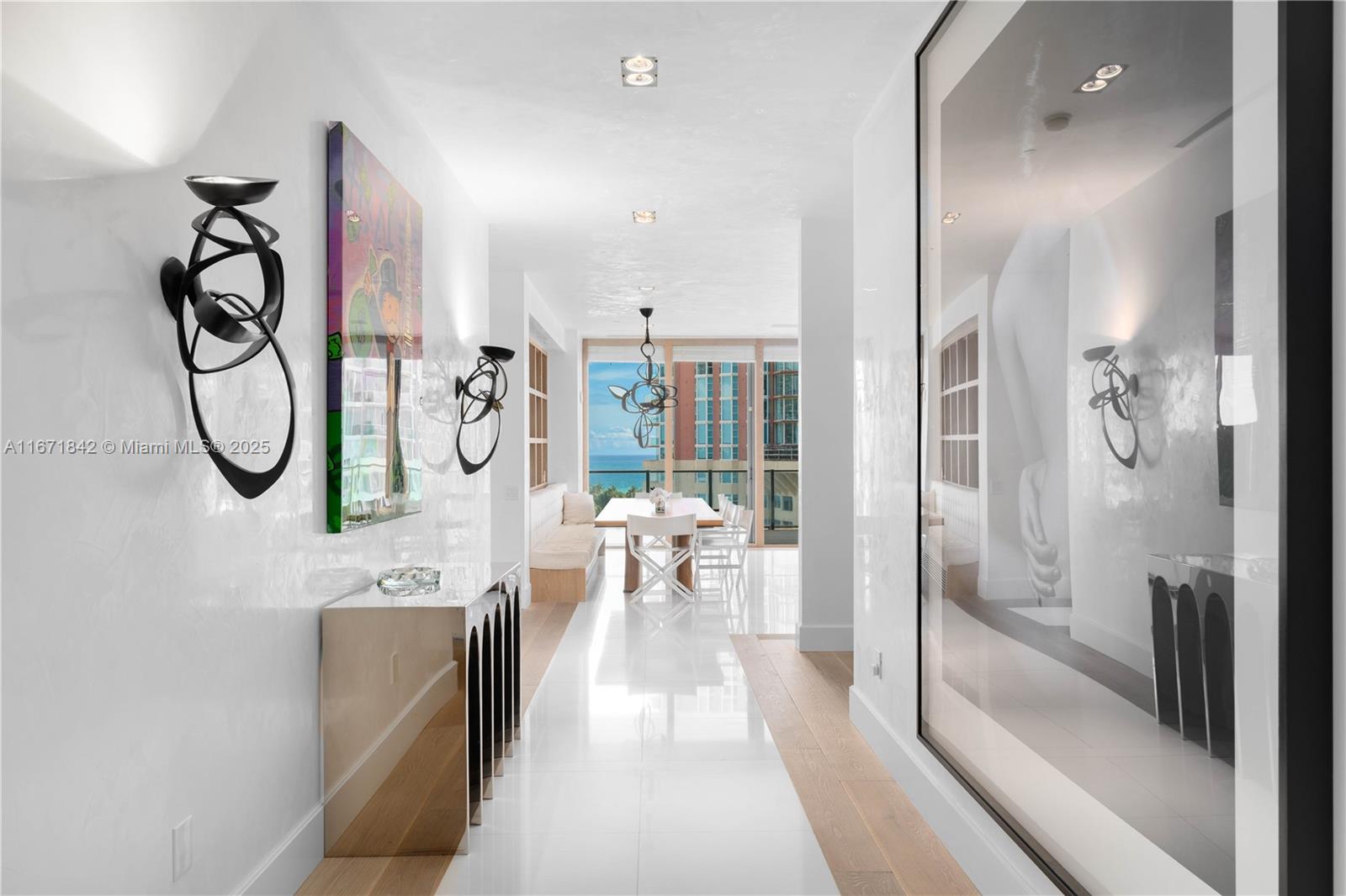 APOGEE CONDO - Residential