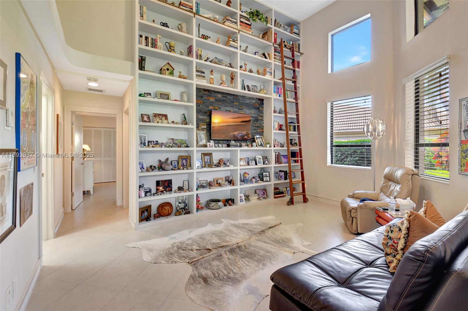 STONEBRIDGE - Residential