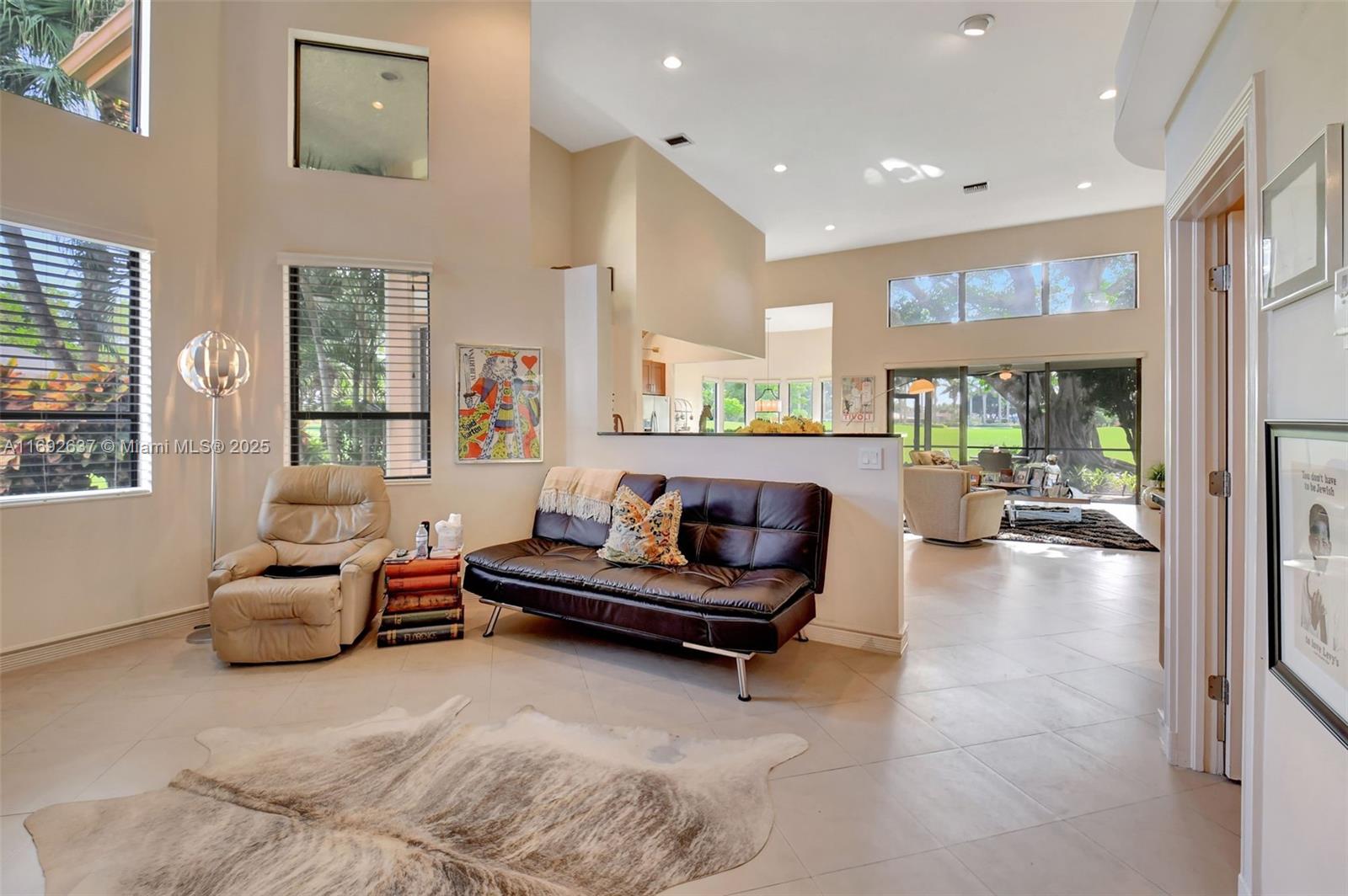 STONEBRIDGE - Residential