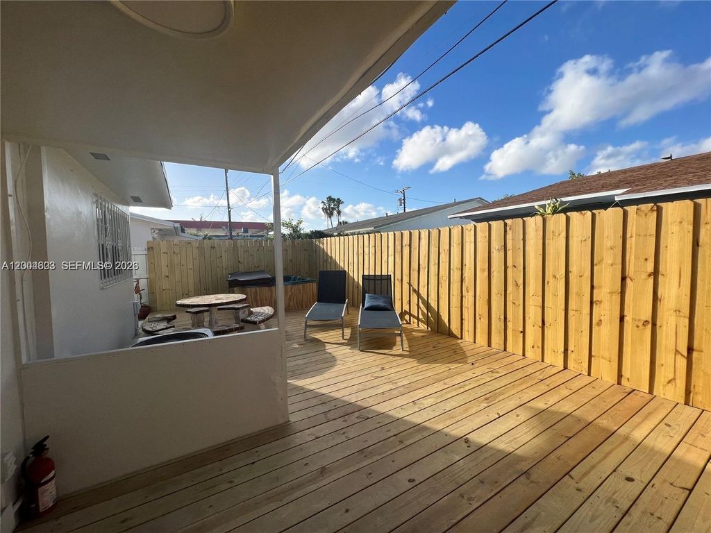 Photo of 15 SE 13th St #17, Dania Beach, FL 33004 (MLS # A12004603)