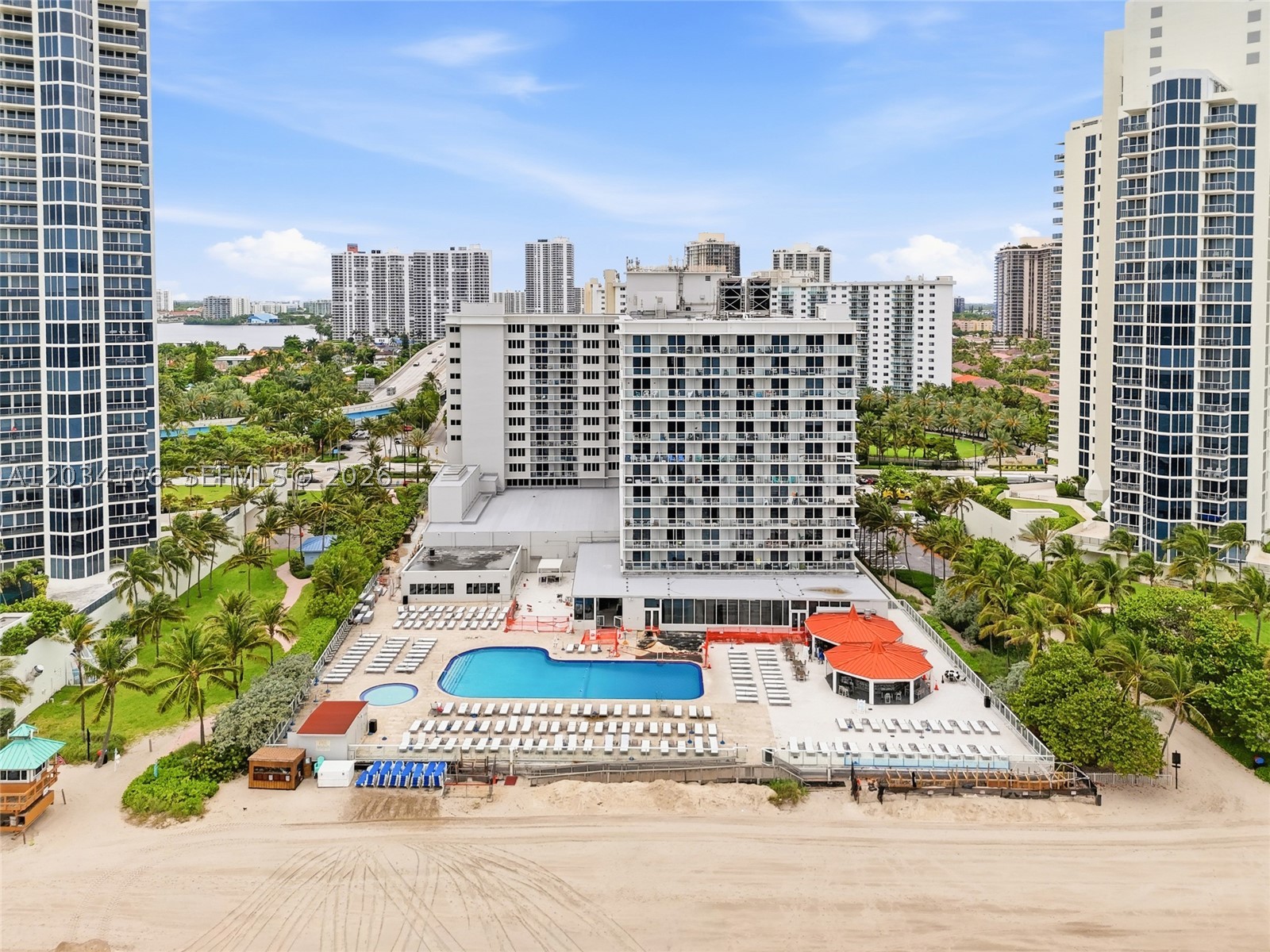 19201 Collins Ave 341