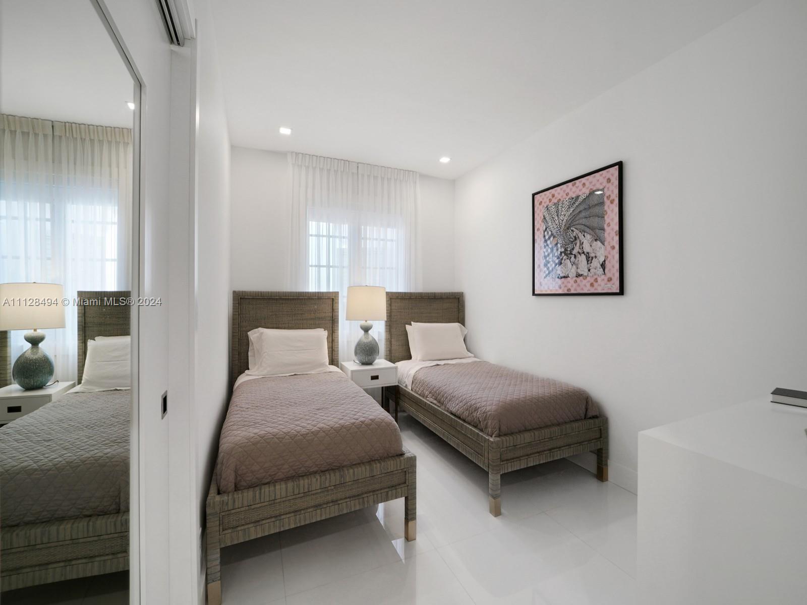 SEASIDE CONDO - Residential Lease