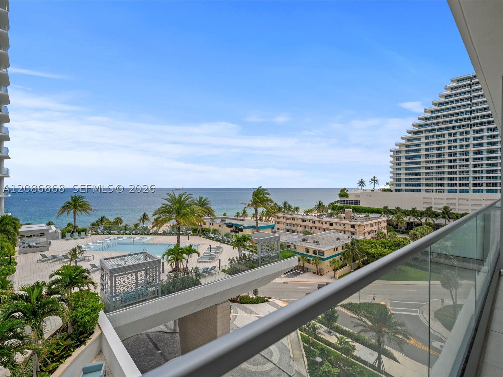 153 N Seabreeze 605-S