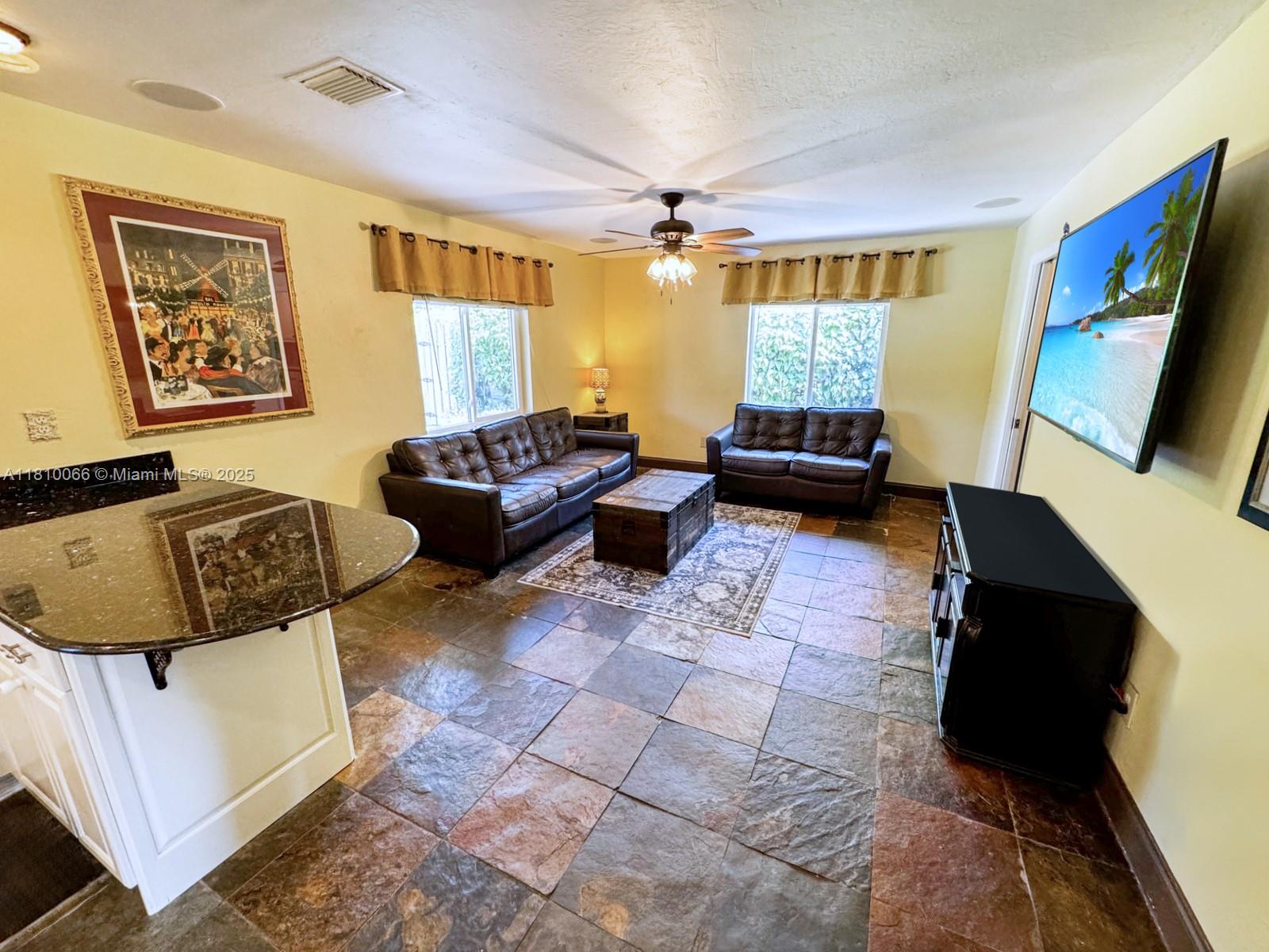 FLAMINGO GARDENS - Residential