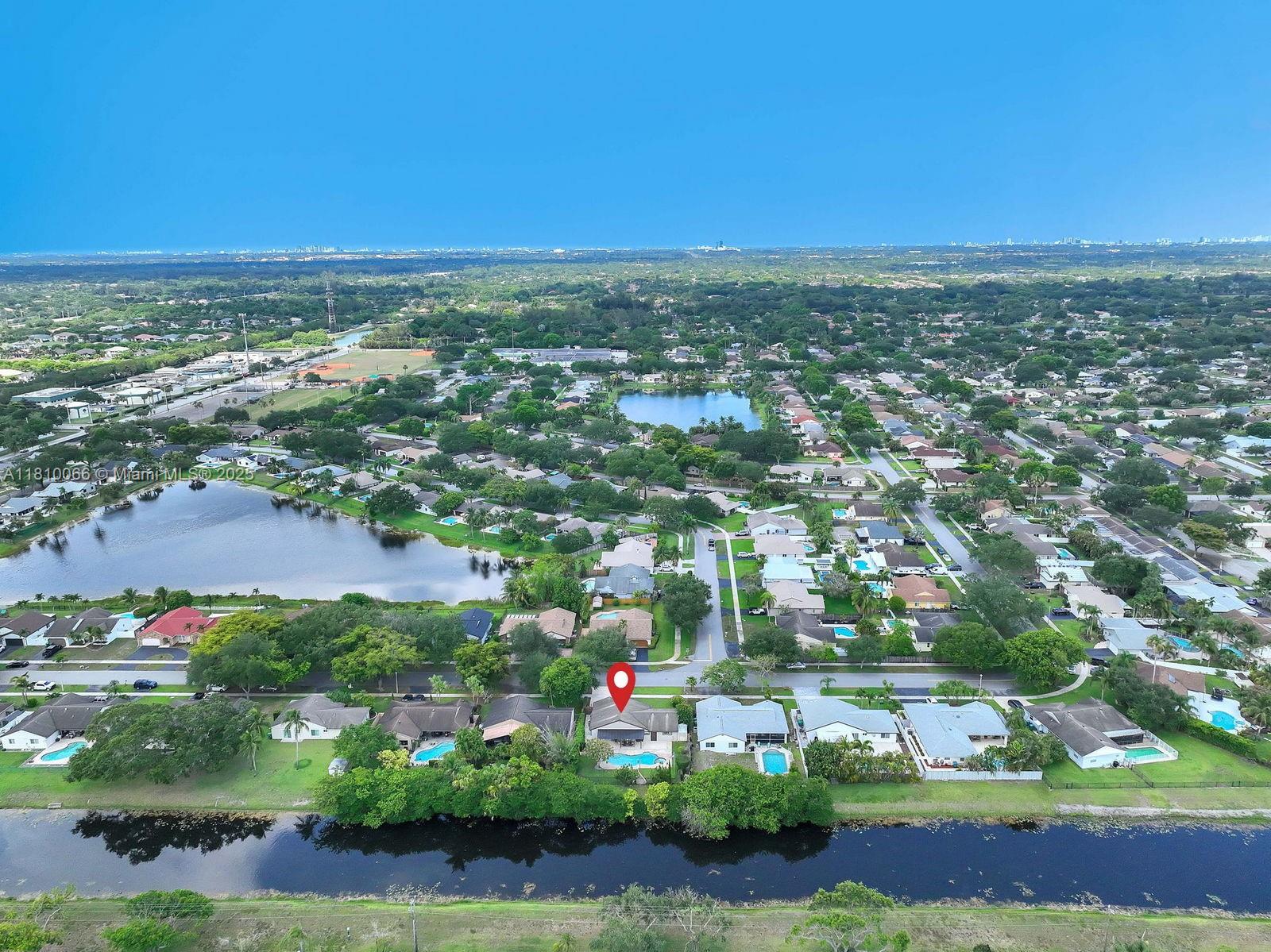 FLAMINGO GARDENS - Residential