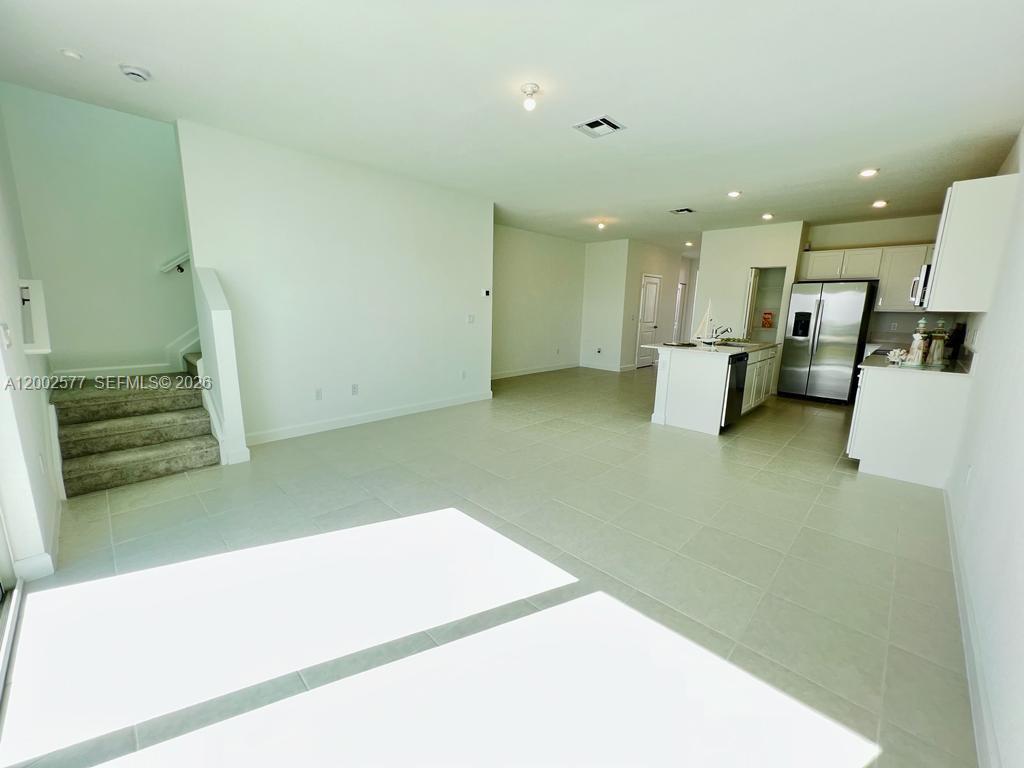 VERANDA PLAT NO. 9 - Residential Lease