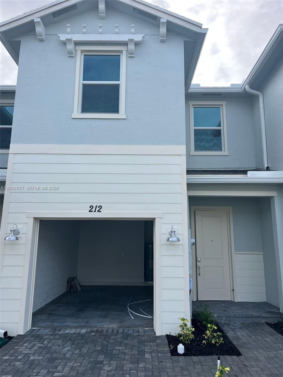 VERANDA PLAT NO. 9 - Residential Lease