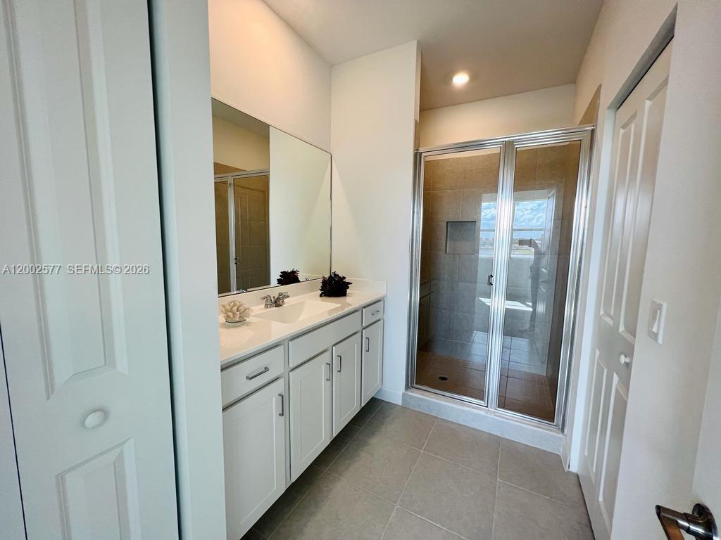 VERANDA PLAT NO. 9 - Residential Lease