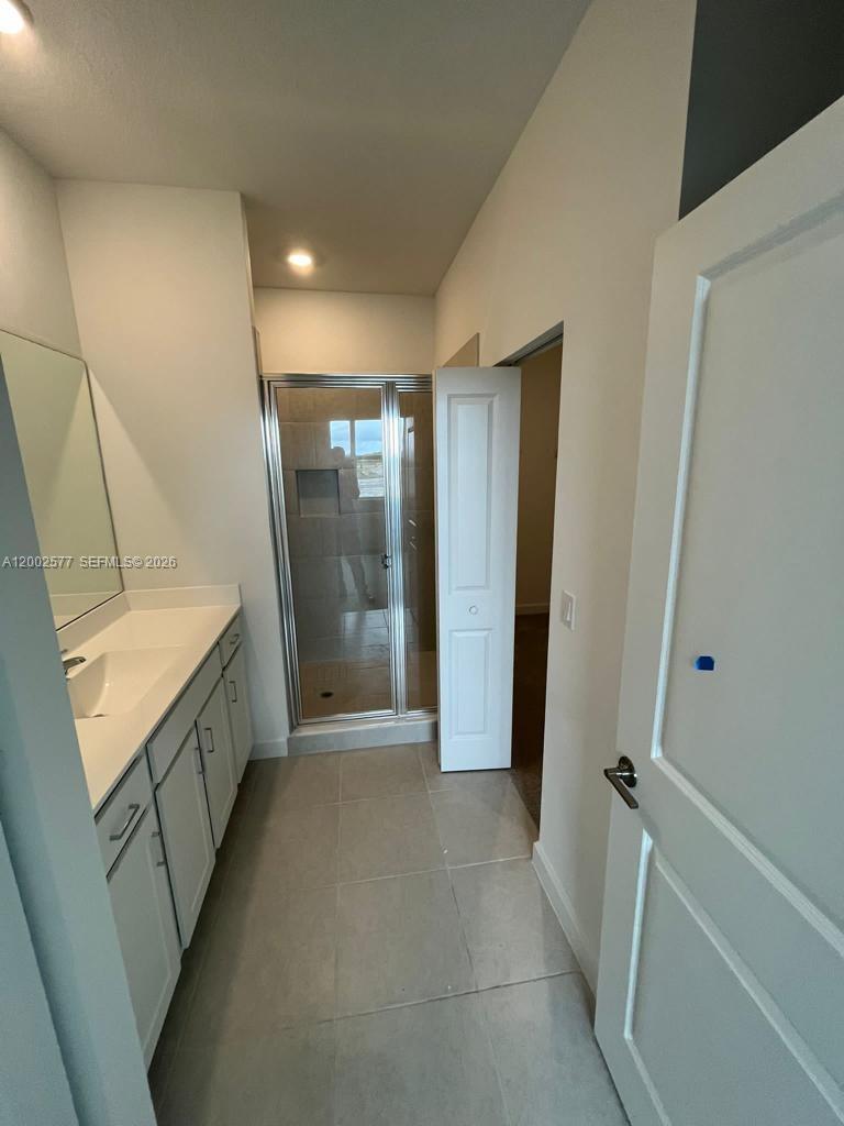 VERANDA PLAT NO. 9 - Residential Lease