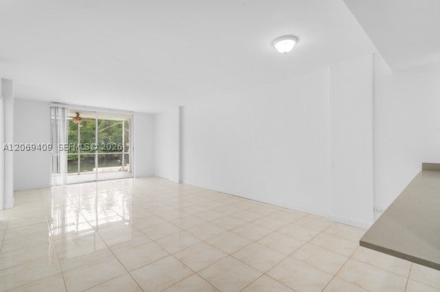 3660 NE 166th St 114, North Miami Beach FL 33160