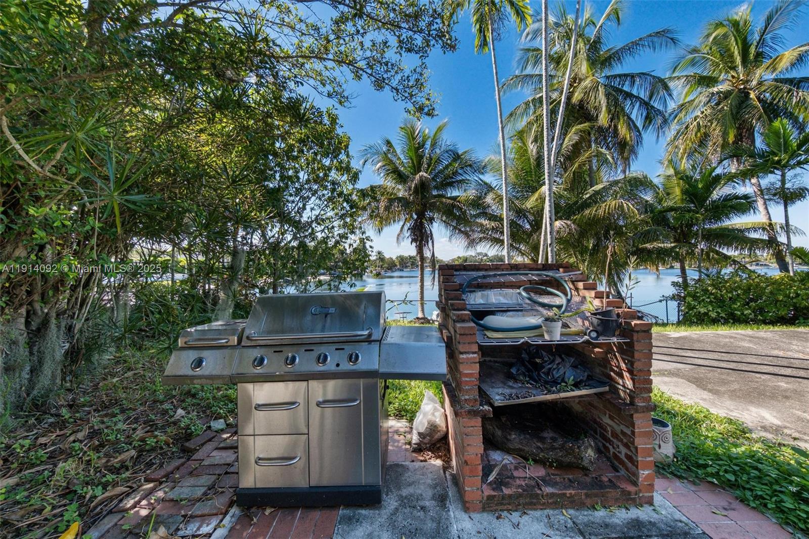 MILLER HEIGHTS SEC 8 - Land