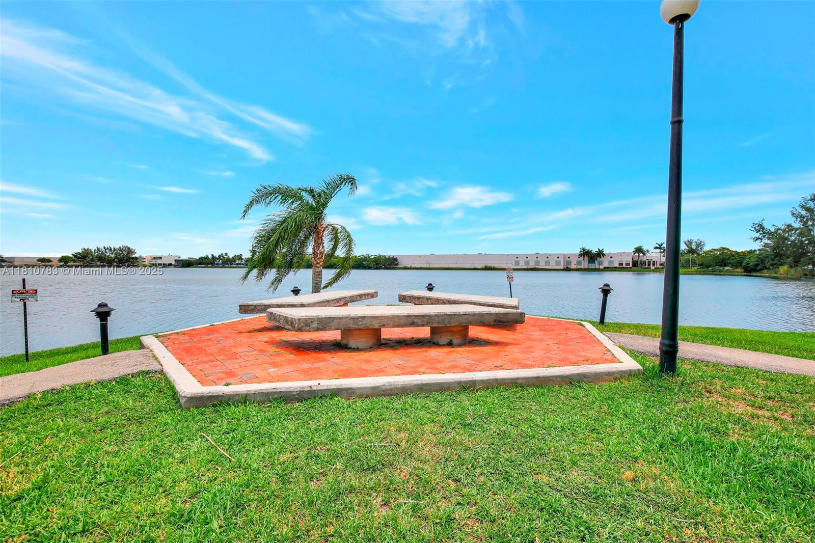 CELEBRATION POINT CONDO #5 - Residential