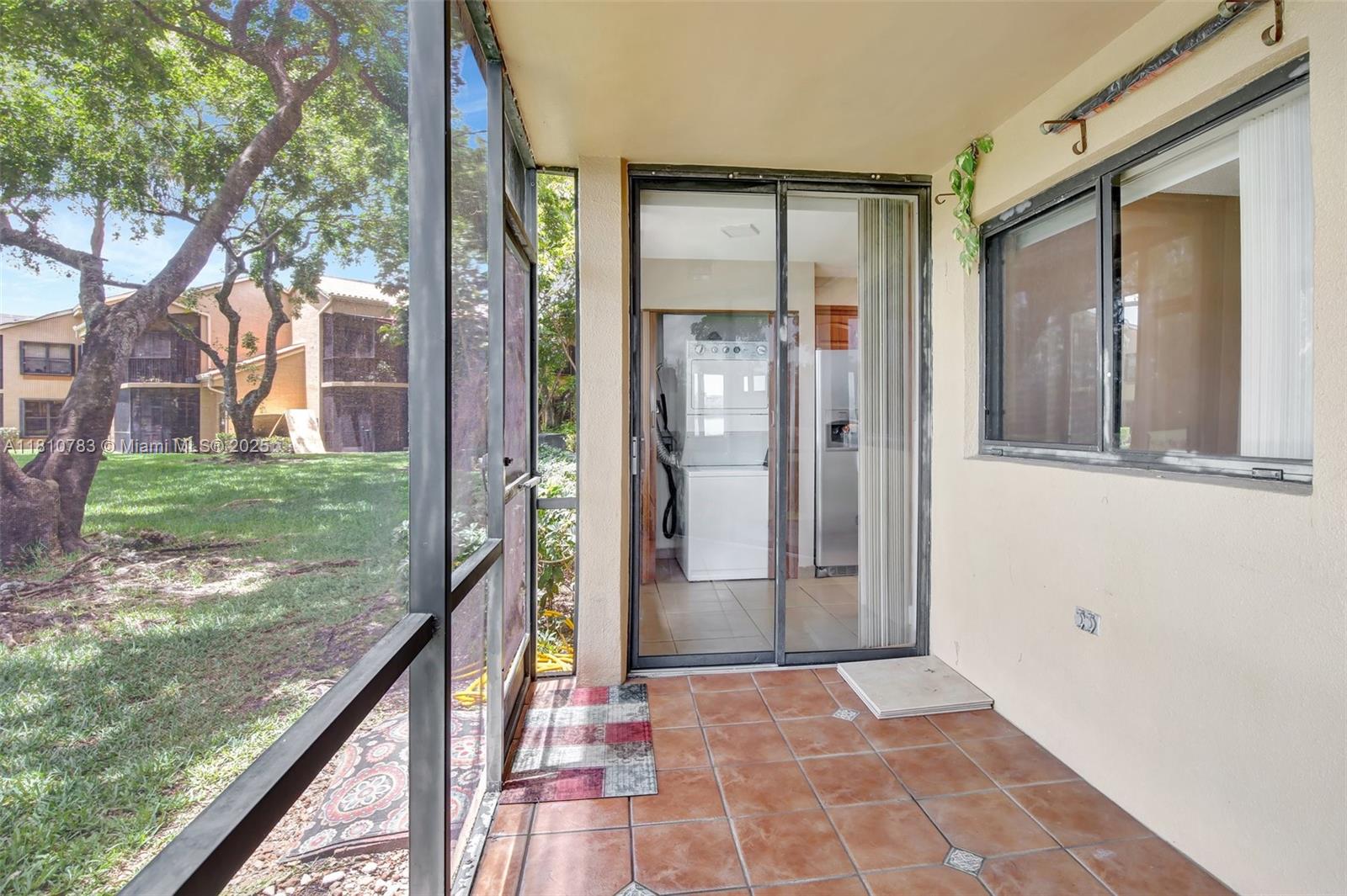 CELEBRATION POINT CONDO #5 - Residential