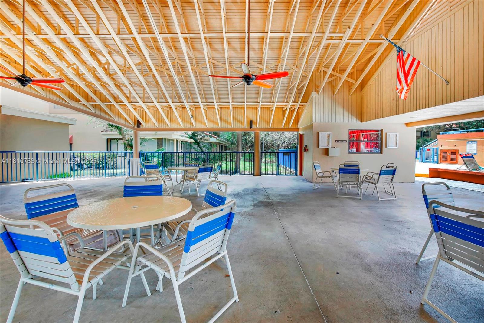 CELEBRATION POINT CONDO #5 - Residential