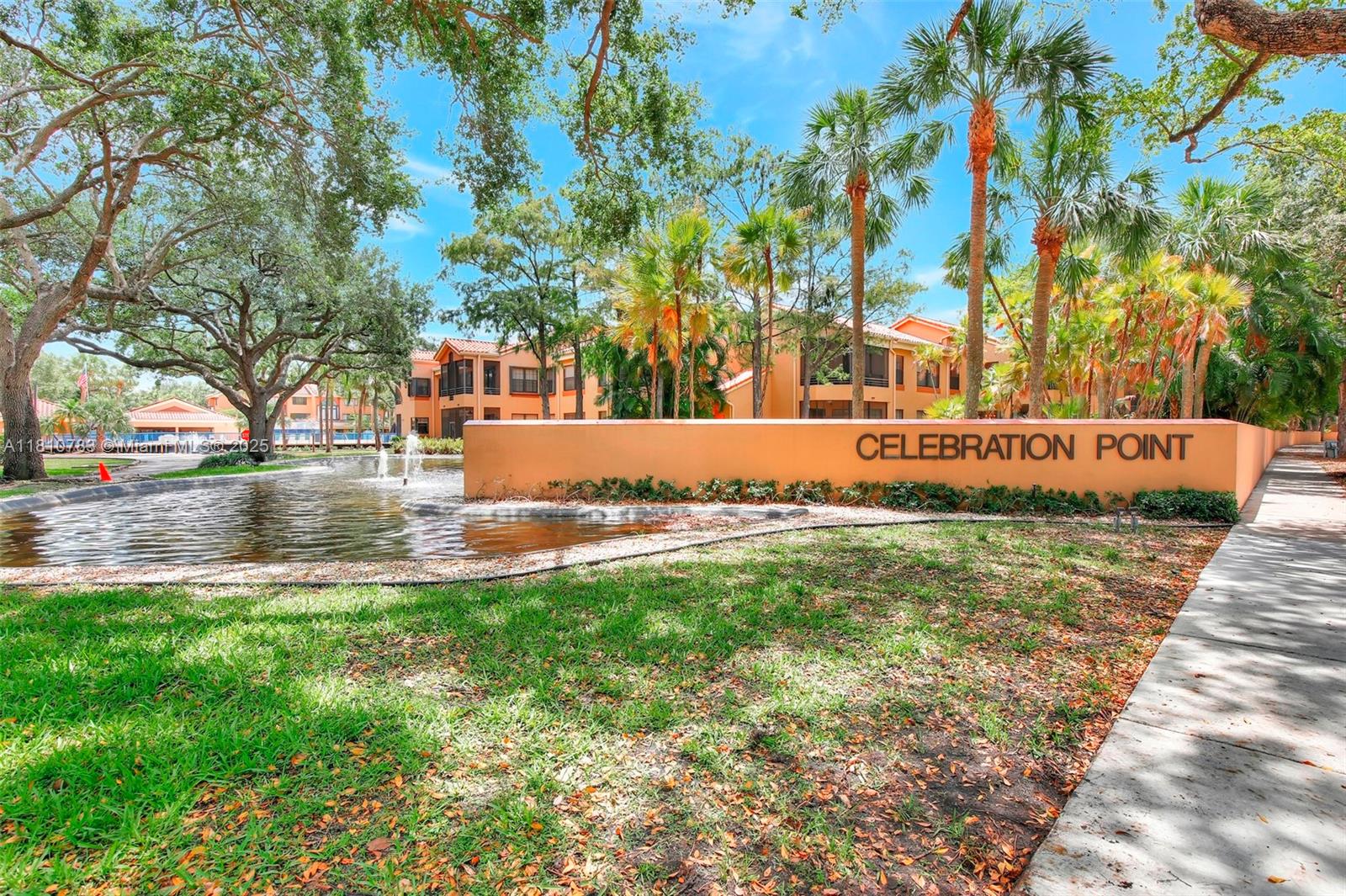 15535 N Miami Lakeway N 106