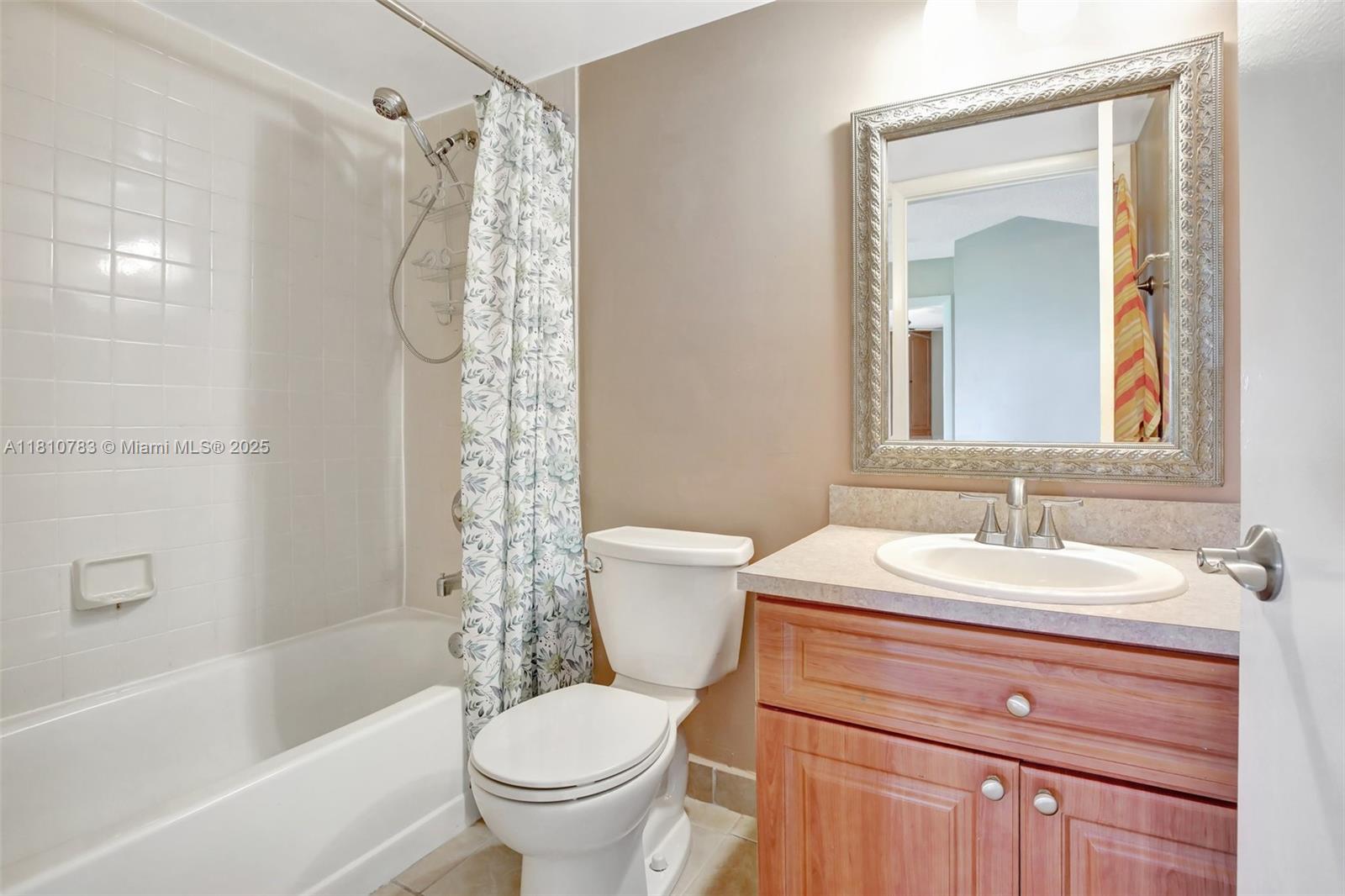 CELEBRATION POINT CONDO #5 - Residential