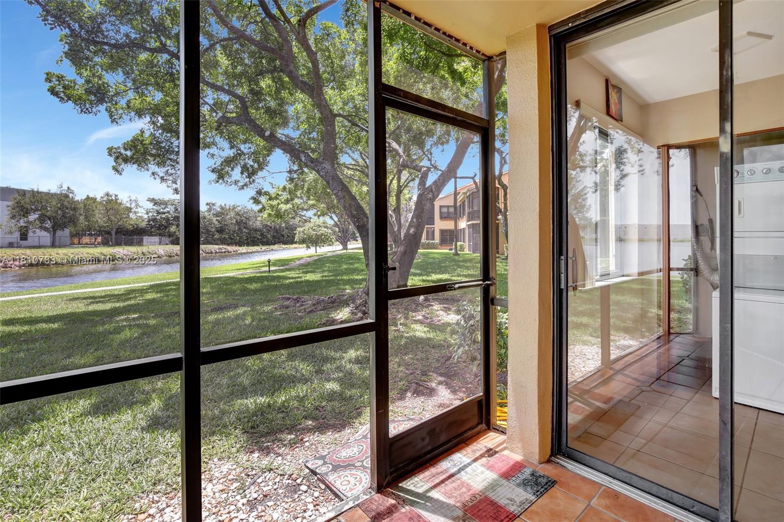 CELEBRATION POINT CONDO #5 - Residential