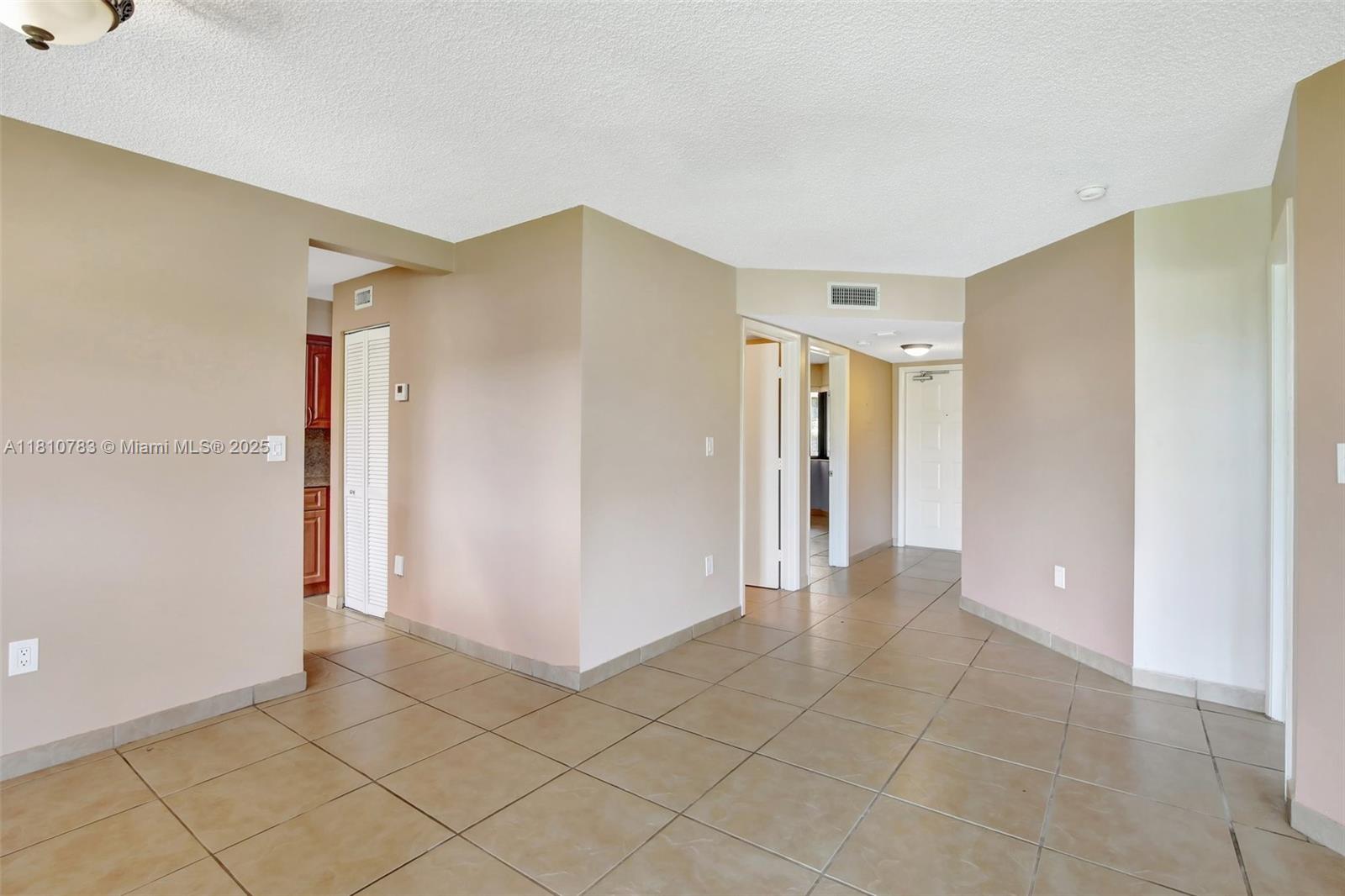 CELEBRATION POINT CONDO #5 - Residential