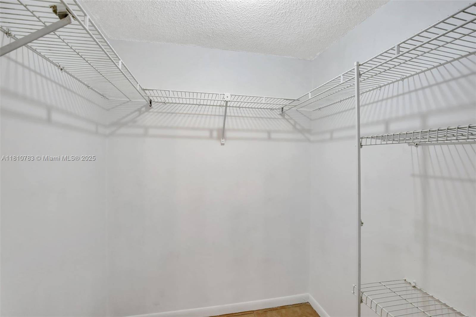 CELEBRATION POINT CONDO #5 - Residential