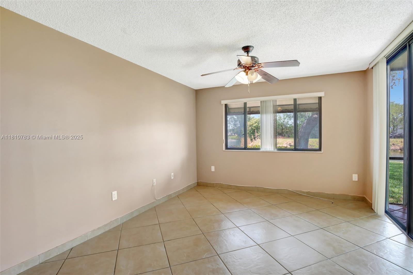 CELEBRATION POINT CONDO #5 - Residential